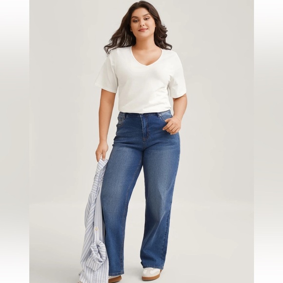 BloomChic Plus Size 3XL Cotton V Neck Plain Basic T-shirt us22-24 - Picture 4 of 5